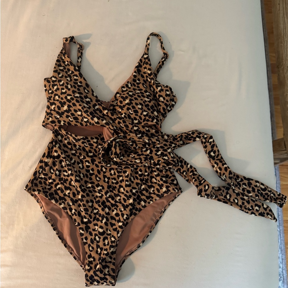 NWT Aerie Leopard One-Piece Swimsuit